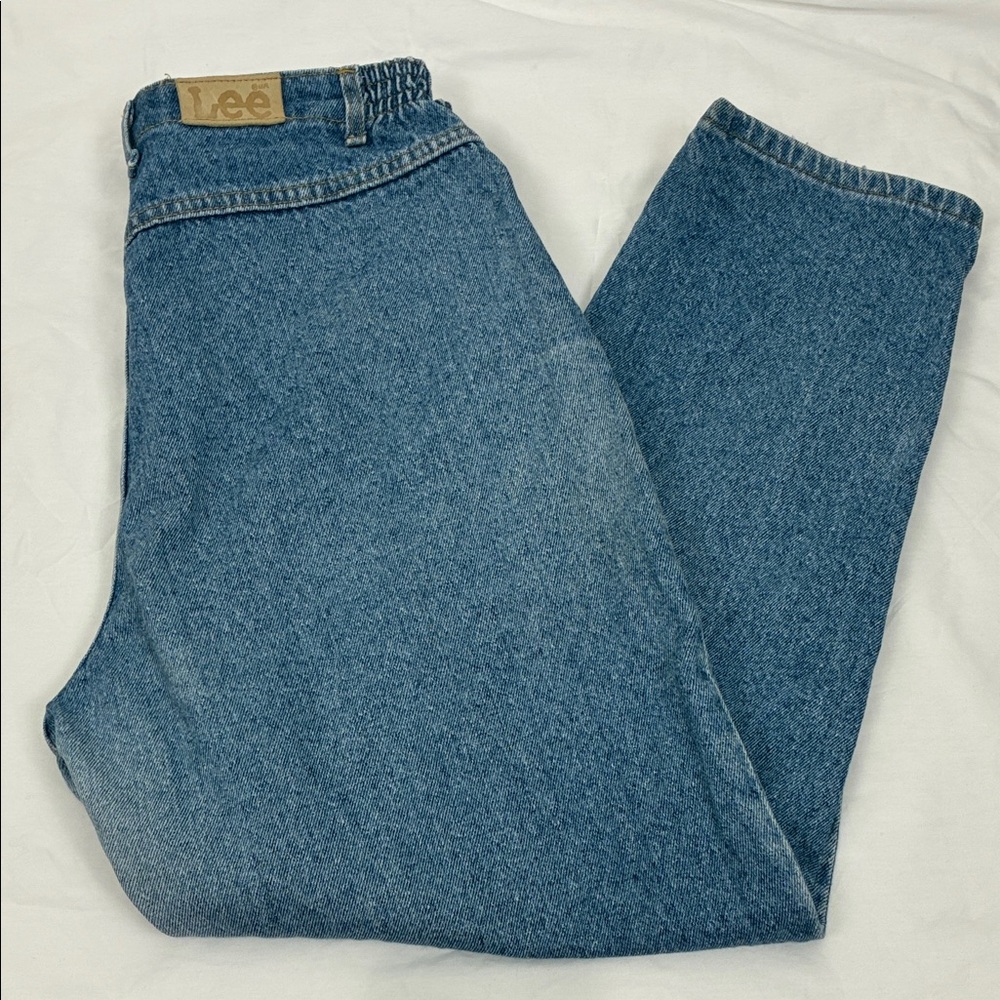 Vintage Lee Women’s 12 Petite 90s Elastic Hip Blue Denim Jeans Mom Light Wash